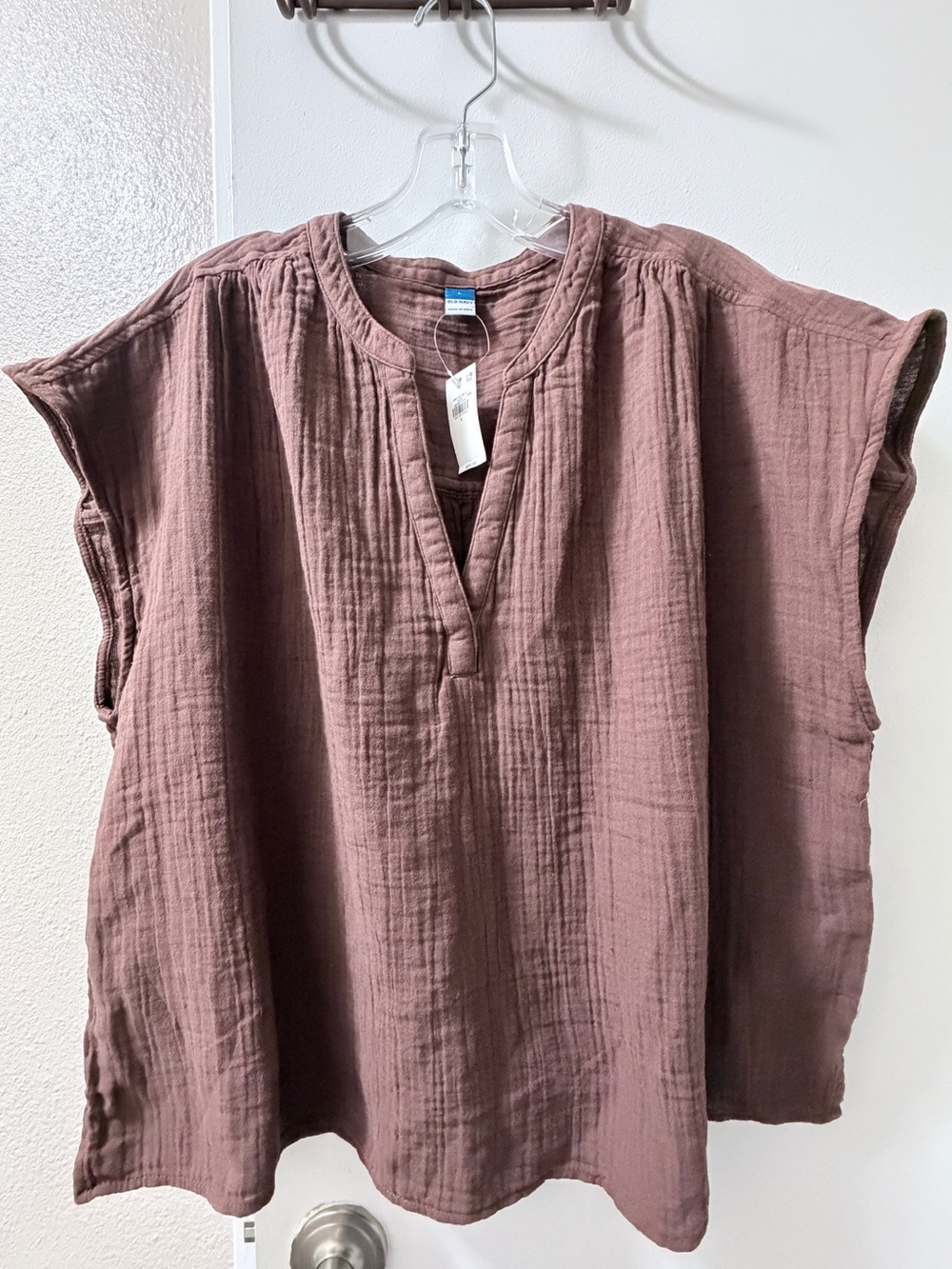 Old Navy Cotton Gauze Split V-Neck Dolman Top